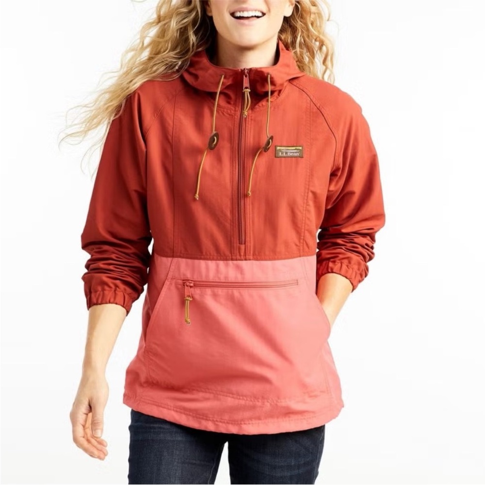 L.L. Bean Women's Mountain Classic Anorak stowaway size Large Petite